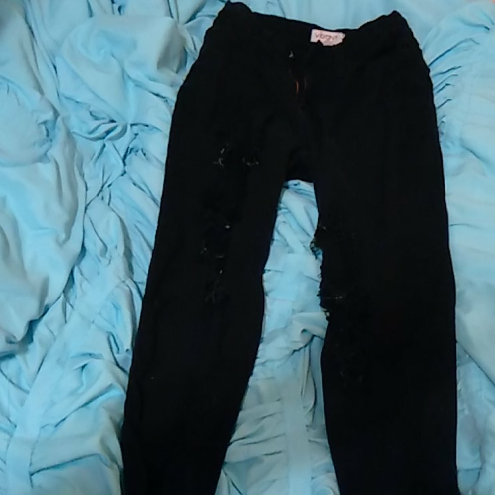 Black distressed jeans